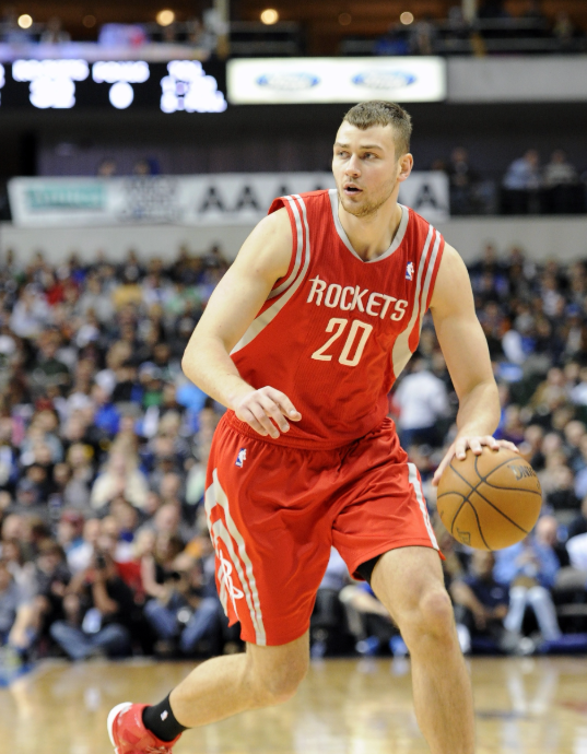 莫泰尤纳斯眼中的 NBA 准入：唯詹姆斯堪称 “即战力”